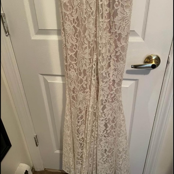 Worn only once , very good condition no stains no tears - Picture 7 of 7